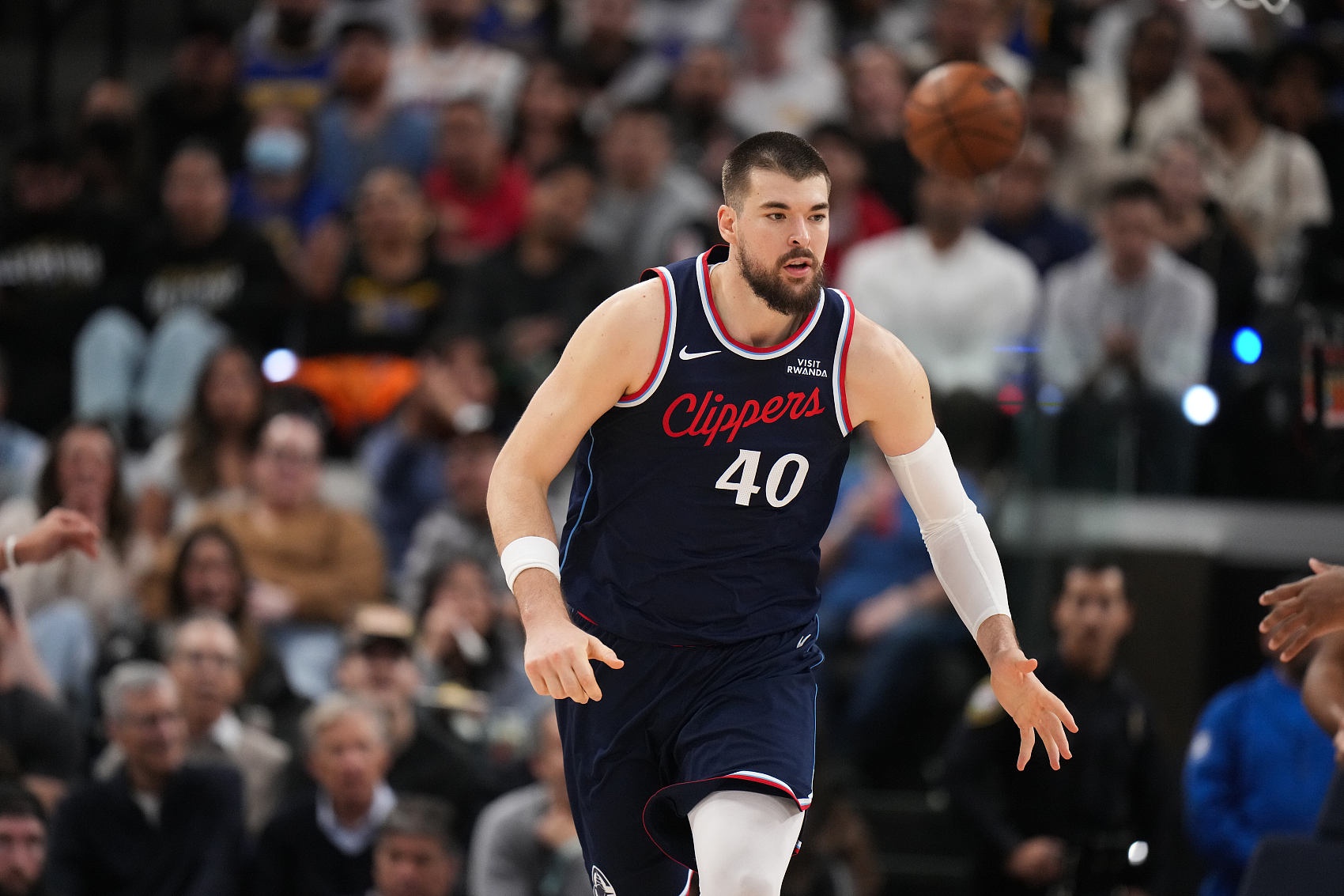 祖巴茨代表快船已出战505场 超越格里芬 独享队史第6多