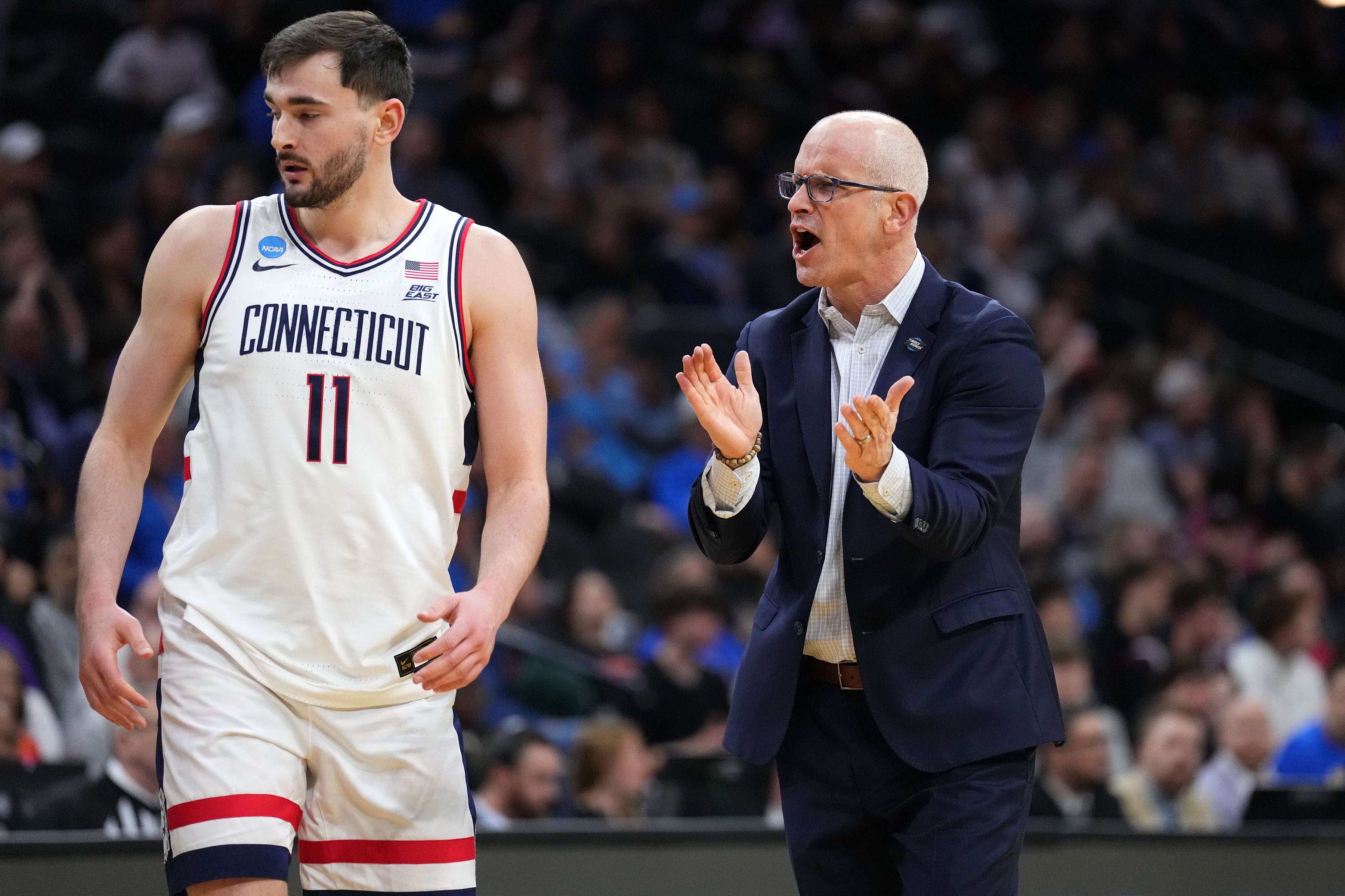 星空体育下载-次轮行情！卡拉班14中5拿到17分11板2助2断难阻球队失利